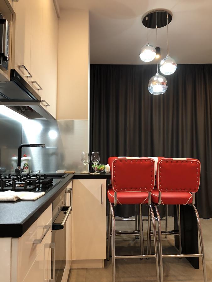 Bon Apetit Apartament Лвив Екстериор снимка
